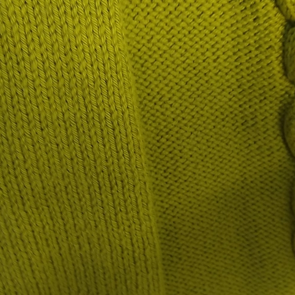 Pure Hand-knit Cardigan - Picture 2 of 6